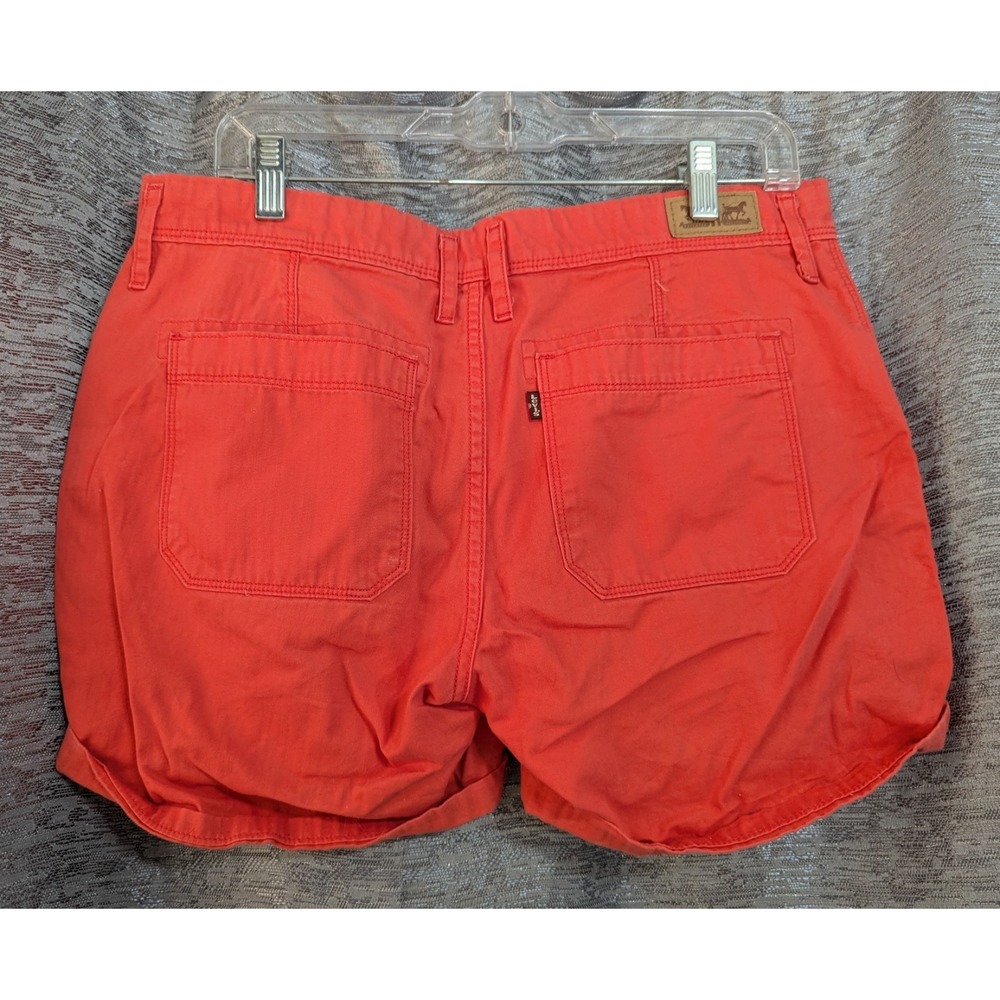 Levi's 100% Cotton Faded Red Shorts Women Cuffed Y2K Sz 29 - Picture 2 of 6